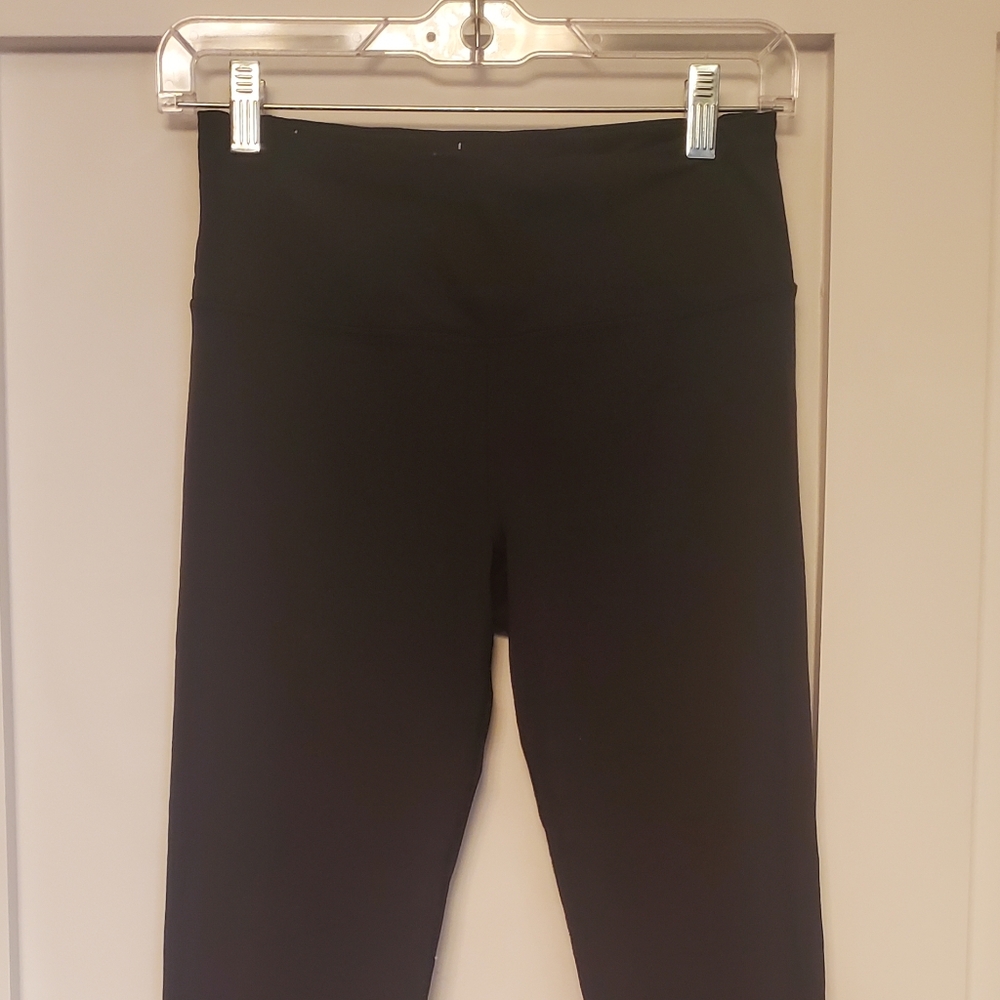Black Capri leggings